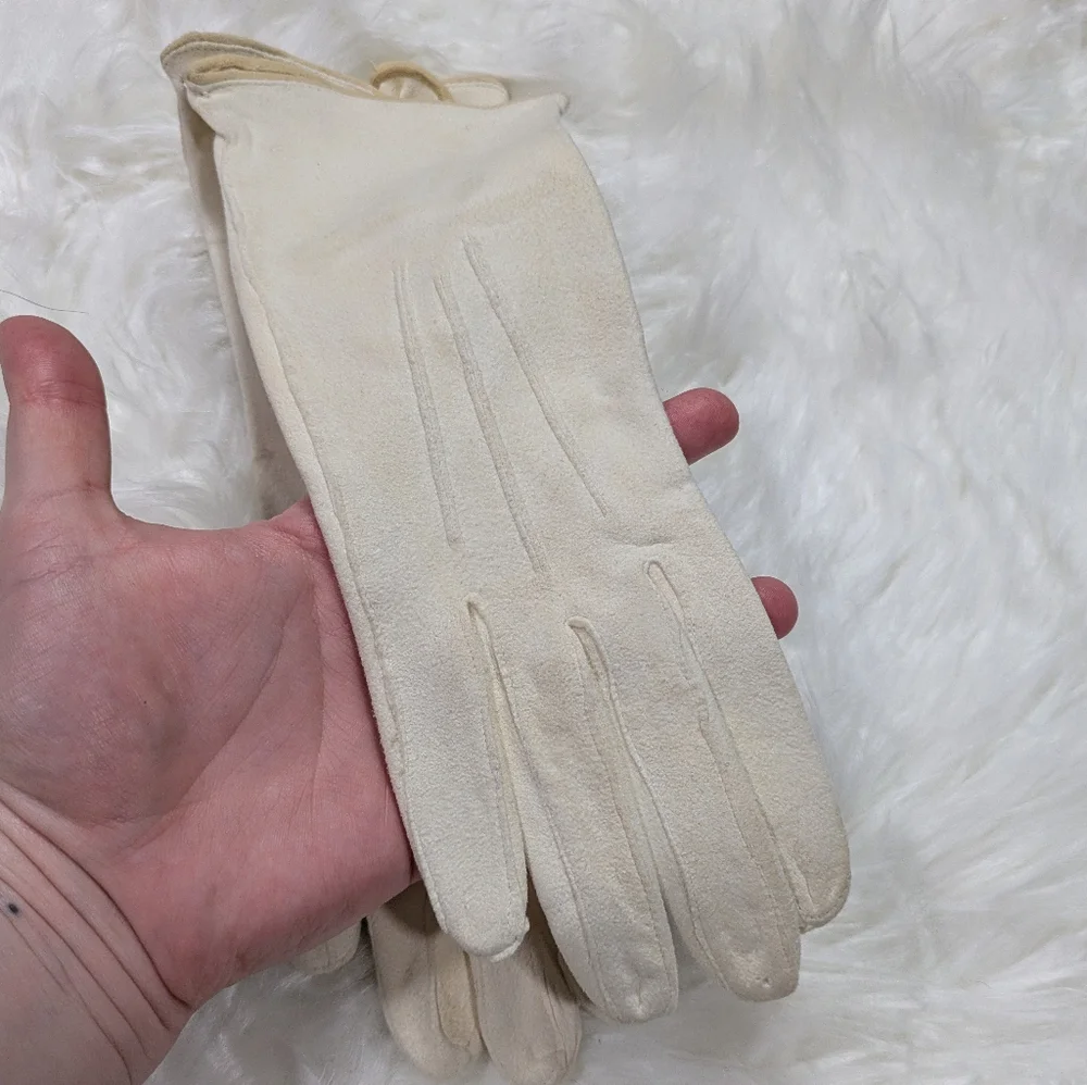Vintage 50s Cream Leather Ladies Gloves from The‎ Web Glove England